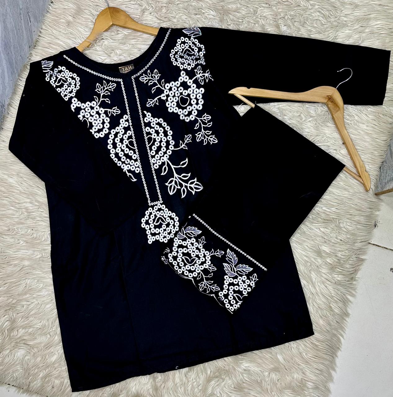 Blackish Bloom - Embroidered 2 piece Lawn Set